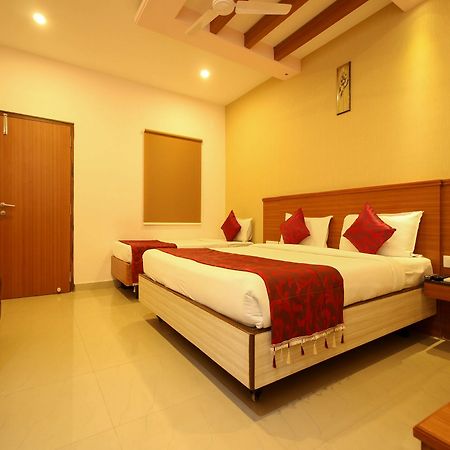 Hotel Oyo 6960 Kengeri à Bangalore Extérieur photo
