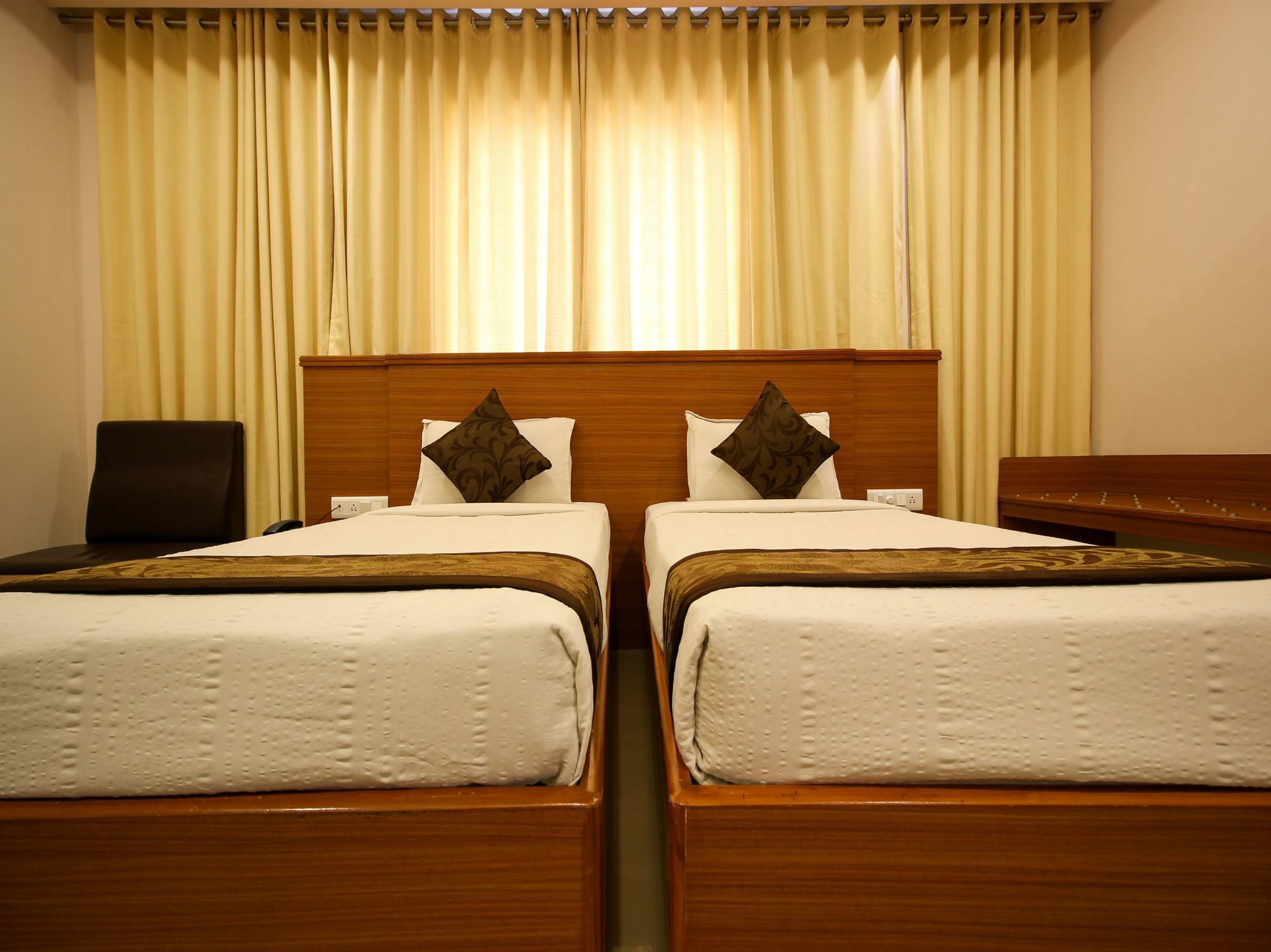 Hotel Oyo 6960 Kengeri à Bangalore Extérieur photo
