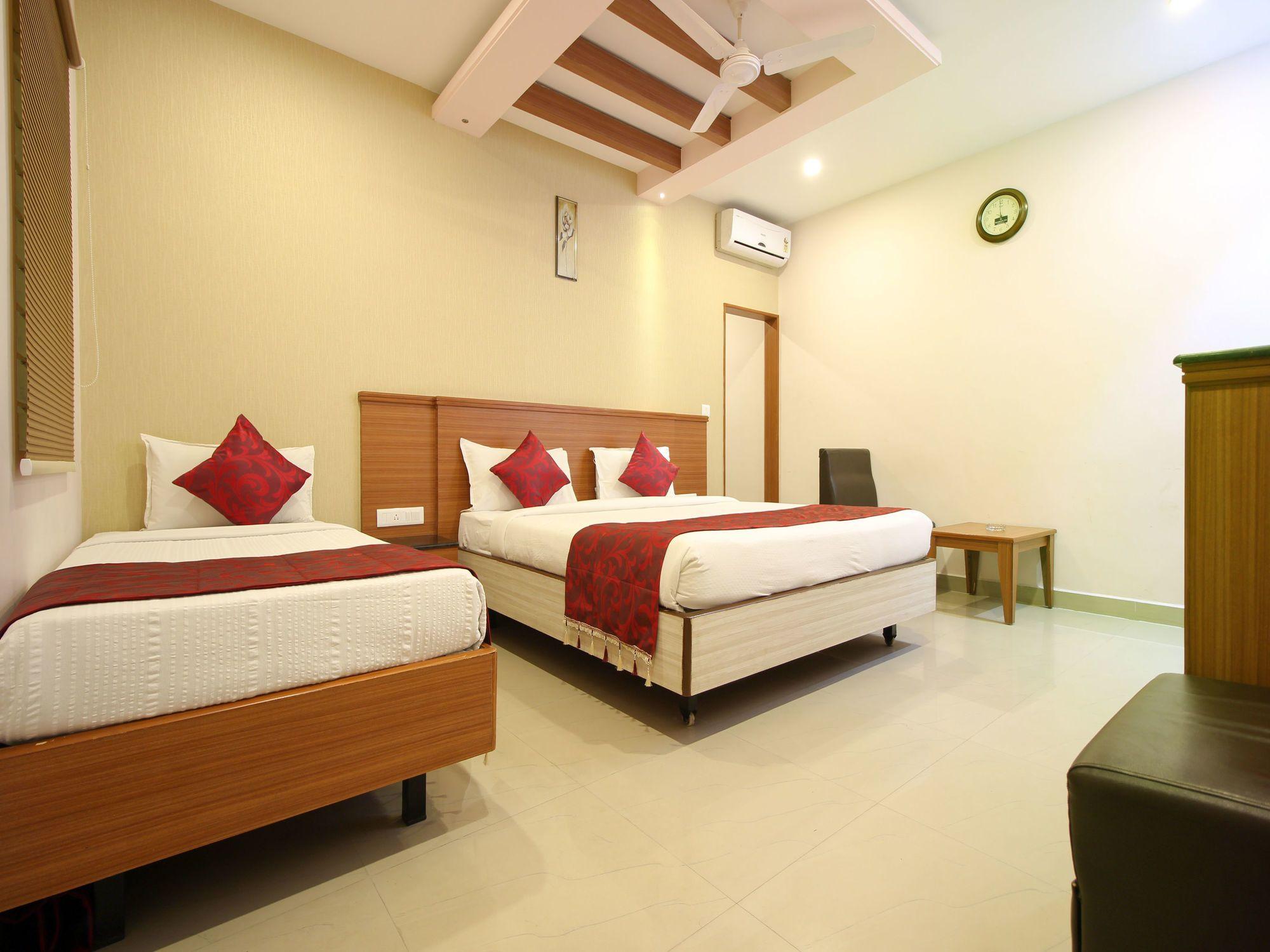 Hotel Oyo 6960 Kengeri à Bangalore Extérieur photo